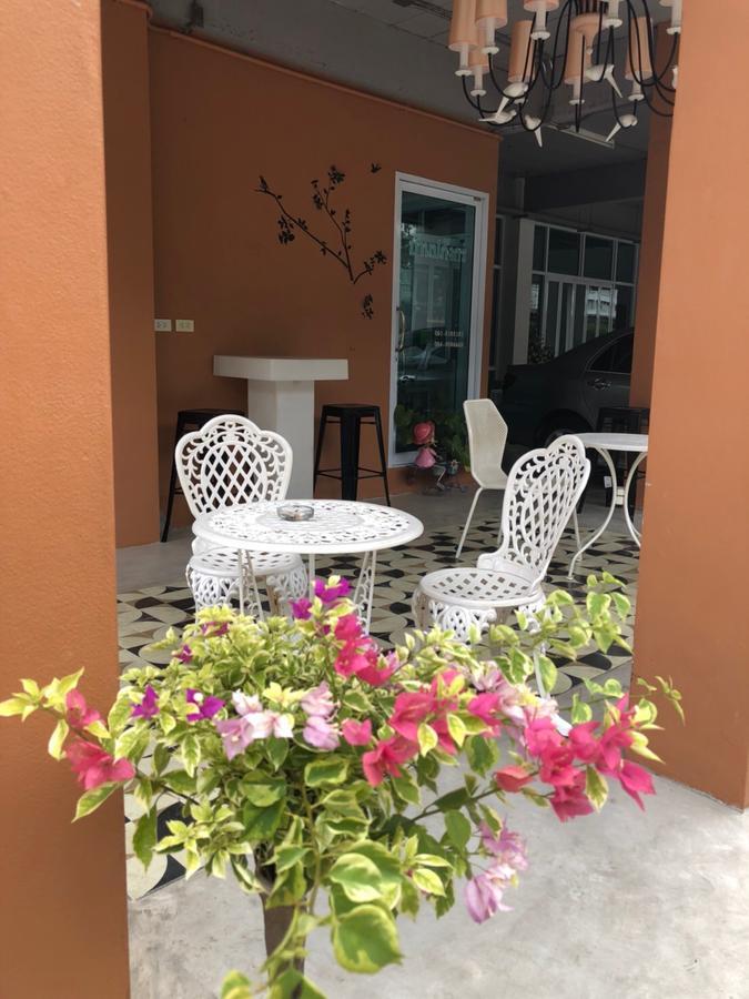 Papangkorn House Hotell Surat Thani Eksteriør bilde