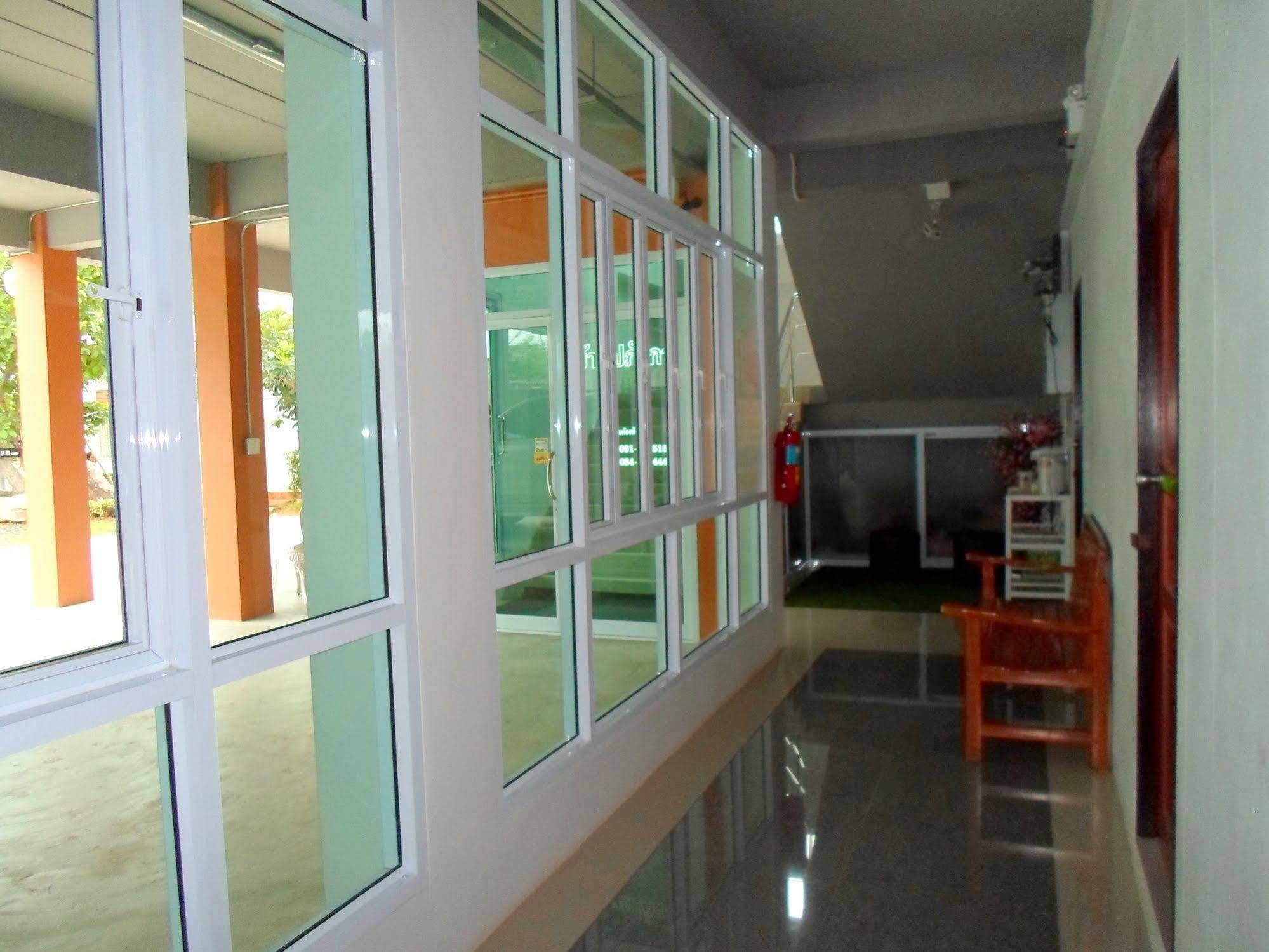 Papangkorn House Hotell Surat Thani Eksteriør bilde